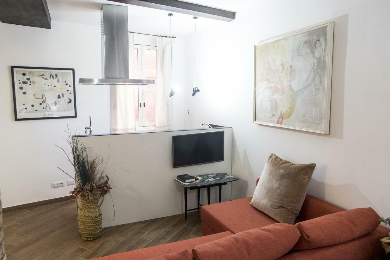 Campo De' Fiori Apartment โรม ภายนอก รูปภาพ